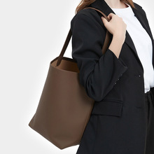 TR家潮流大包水桶单肩包女包托特大容量简约时尚真皮包休闲通勤