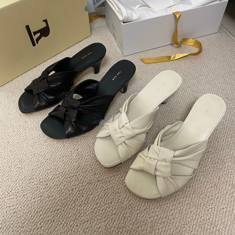 オリジナルの単一チャネル商品です！広東省産シープスキンスクエアトゥプリーツツイストハイヒールスリッパカジュアルビーチサンダル|undefined