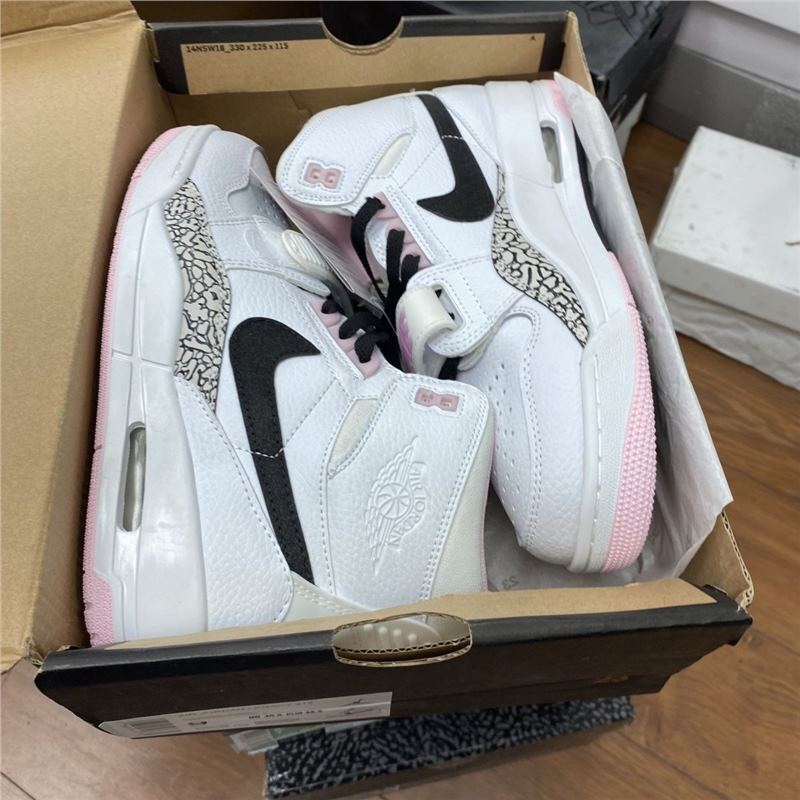 Real Shot from Putian: Aj312 High-Top Cherry Blossom Pink Couple's Comfortable and Durable Basketball Shoes, Unisex Casual Sports Shoes Real Shot from Putian: Aj312 High-Top Cherry Blossom Pink Couple's Comfortable and Durable Basketball Shoes, Unisex Casual Sports Shoes