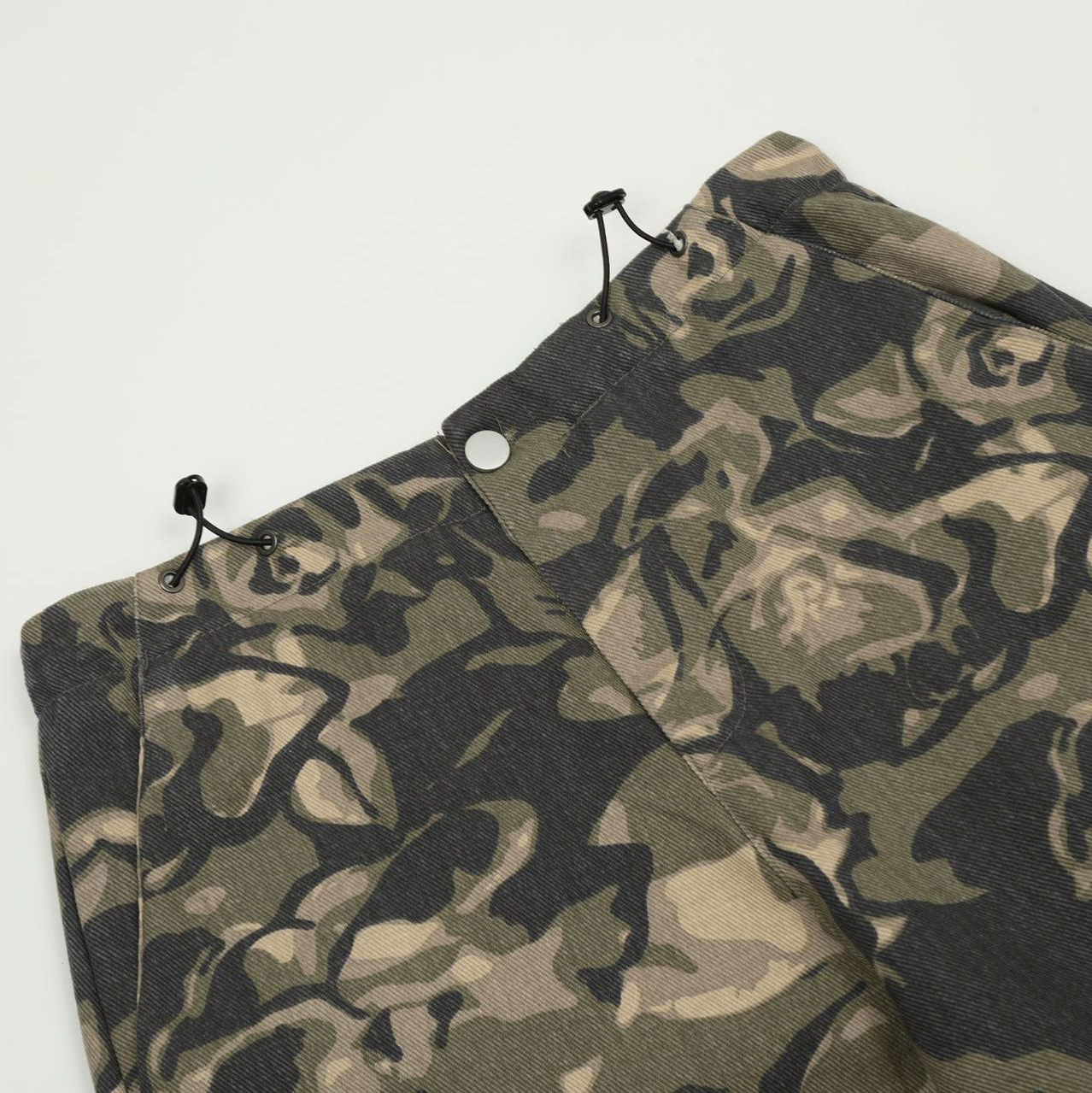 YON MODISH Herren 2024 Herbst Neues Produkt Hochwertige Camouflage Arbeitskleidung Taschen Freizeithose_voghion.com