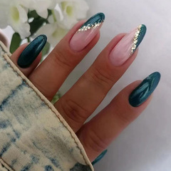 Deep Sea Navy Blue Simple French Style Almond Shaped Western Ins Style Nail Art that Enhances Personality and Makes Skin Look Whiter Wearable Nail Art