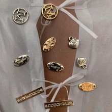 �S��ֱ�N��Ʒ���b�o���L�lӢ��������ĵ����ƷЬñ�m���b�