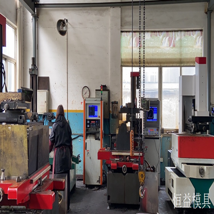 底盘饲料器保护角推车筐塑胶模具黄岩模具主体隔框保护套塑料模具