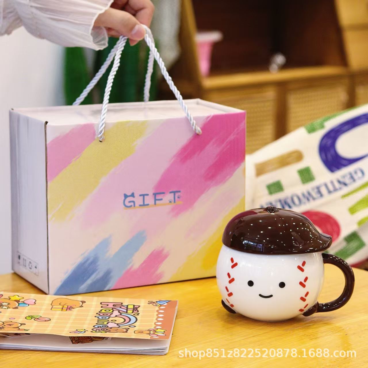 Regalos de Navidad creativos tazas de cerámica tazas de dibujos animados tazas de agua de pareja nórdicas tazas de café con tapa caja de regalo