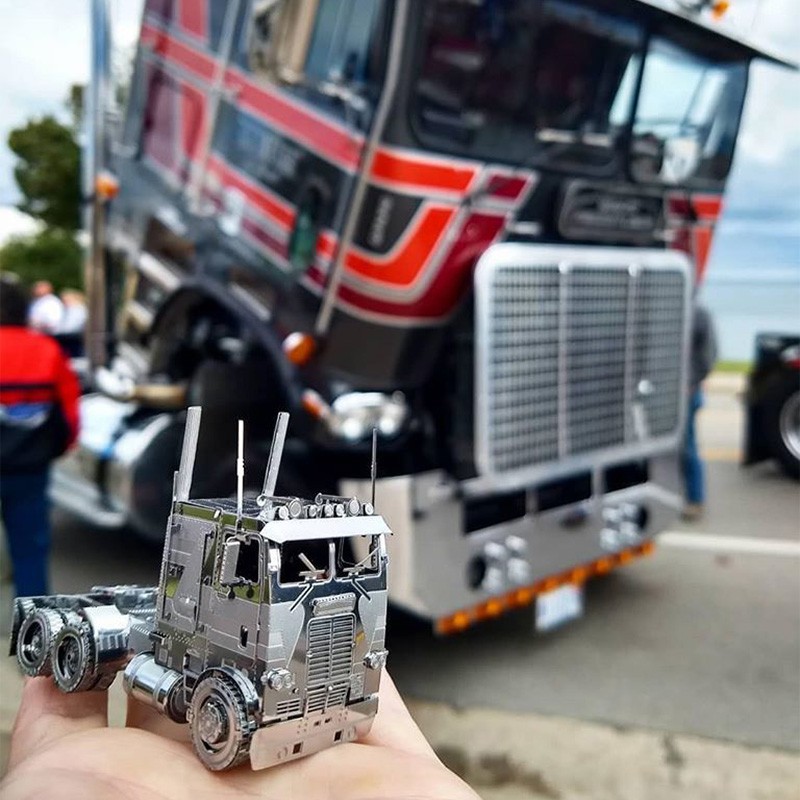 Estatua mágica de acero al por mayor freine camión pesado amor metal rompecabezas 3D tridimensional hecho a mano DIY modelo de montaje