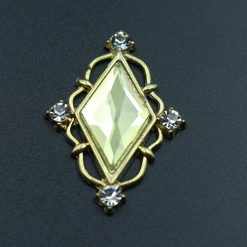 Fashionable metal accessories, bag, pack, decorative accessory, simple and elegant design, Korean style