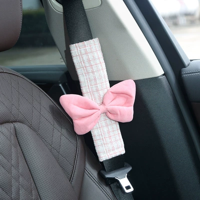 Steering wheel cover, bow car steering wheel cover