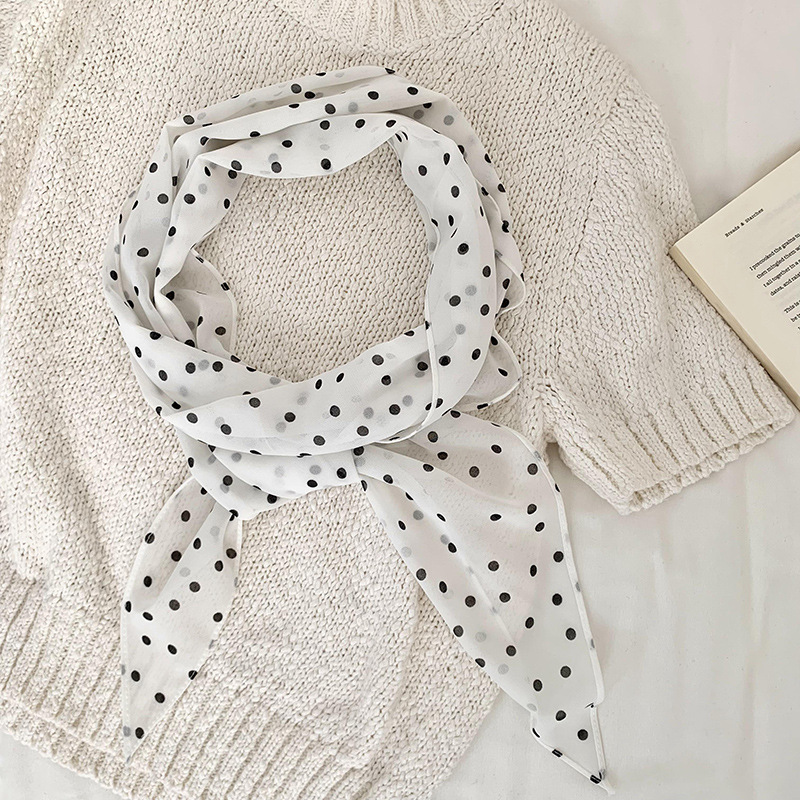 Bufandas de seda larga mujer sensación de diseño versátil con decoración bufandas de cuello de chiffón bufandas de correa de cabello bufandas de seda al por mayor