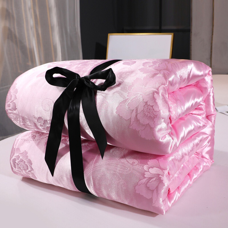 Factory Direct Sales Satin Jacquard Gift Quilt Core Summer Cool Quilt Bedding All-Season Universal Thickened Winter Quilt Gift Box Spring and Autumn Quilt