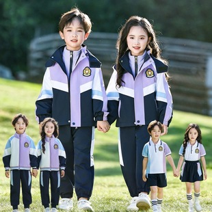 �WԺ�L��ɫ�_�h��У�����bС�W���ﶬ�b�°������ͯ����׃��@��