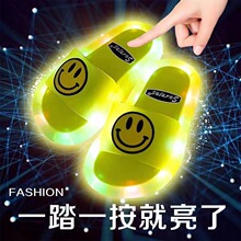 ��ͯ�l����Ь������ͨ�ɐ�ЦĘ�҃�һ�����⴩���m��������Ь���l