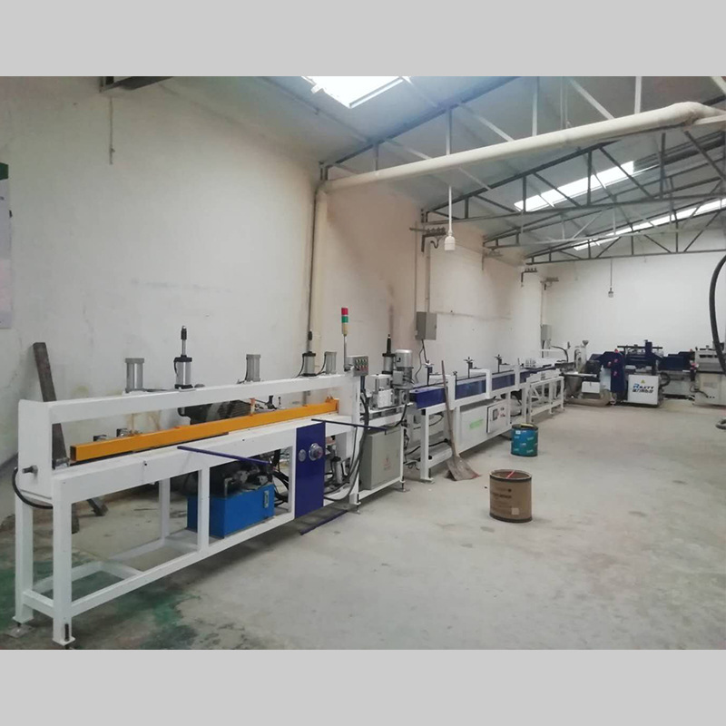 木板材全自动指接线 木板材自动齿接线 一体全自动接木机设备