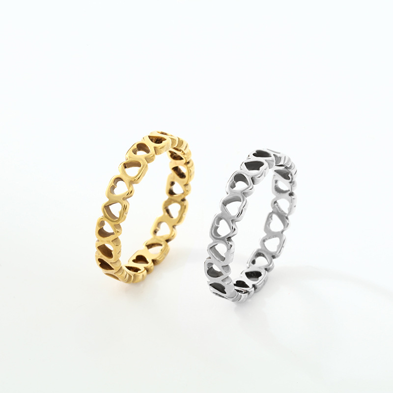 Suministro transfronterizo al por mayor anillo de acero inoxidable moda creativa diseño hueco melocotón corazón amor titanio anillo de acero joyería para las mujeres image 5