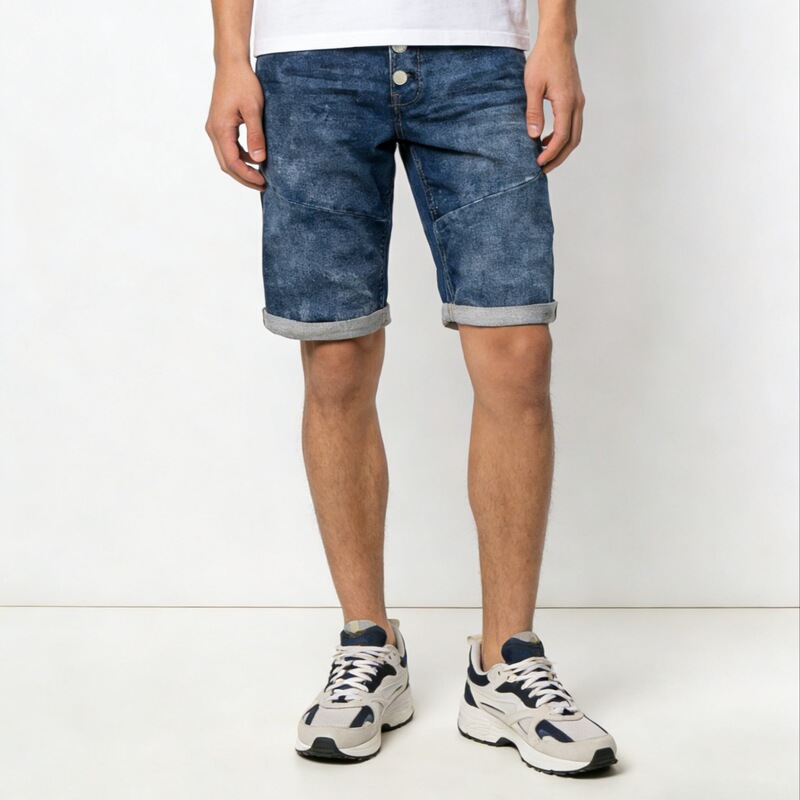 Men's blue denim shorts, a casual and simple summer essential, very suitable for everyday leisure