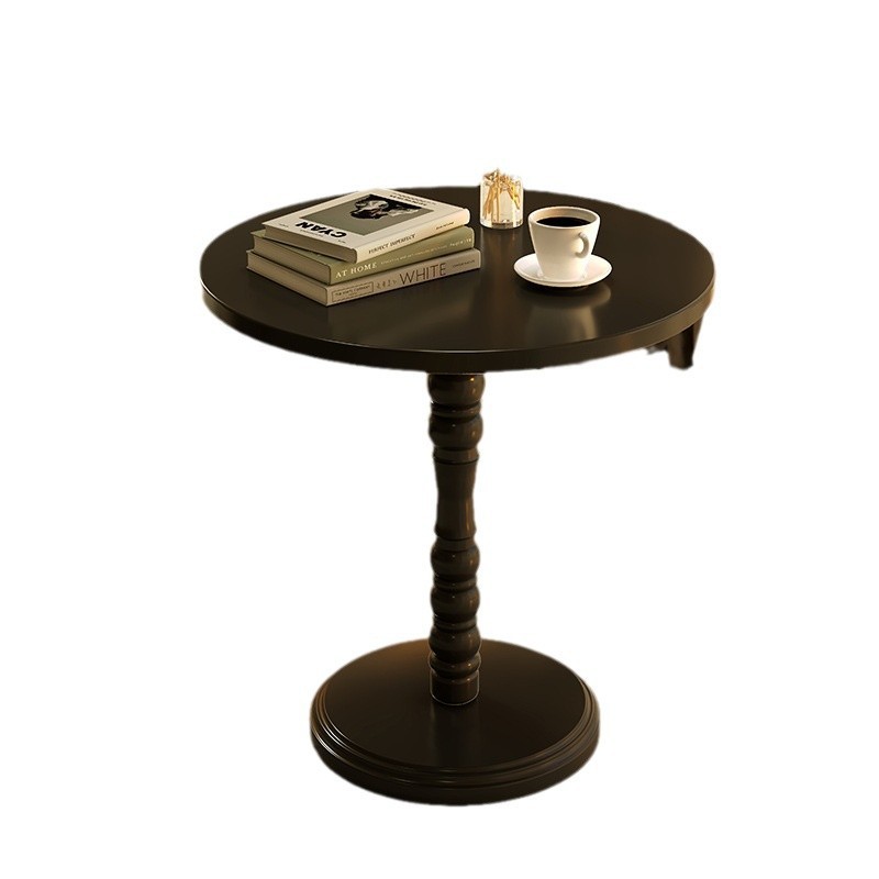 Mesa lateral pequeña de la cabecera de la cama de estilo crema, dormitorio, mesa de centro pequeña para el hogar, estante de hierro simple, balcón creativo, mesa redonda pequeña