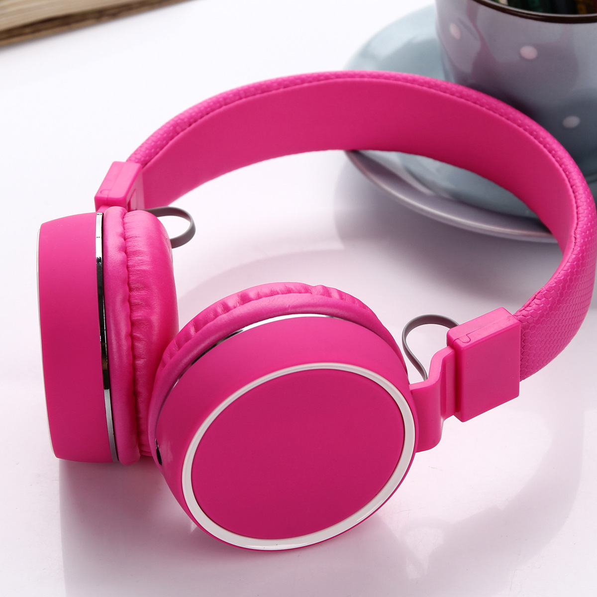 Venta directa de fábrica de auriculares, cable de color caramelo, auriculares plegables con marca, exclusivo transfronterizo