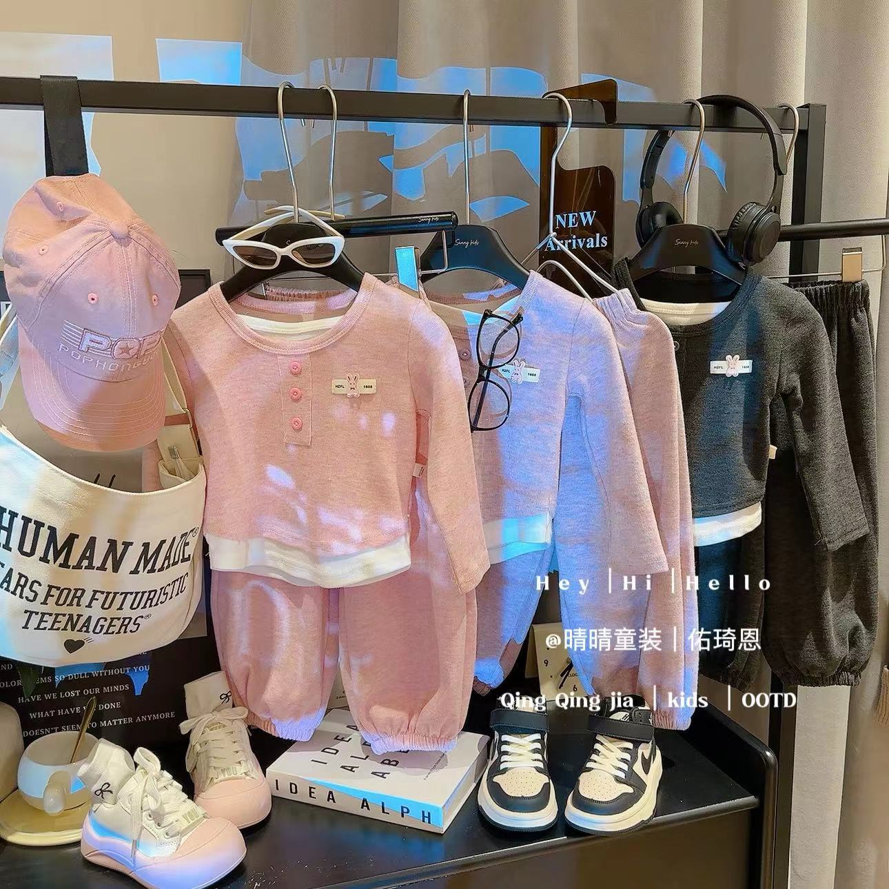 Girls' Outfit Autumn 2025 New Fashionable Little Girl Children's Clothing Faux Two-Piece Children's Fleece Top and Pants