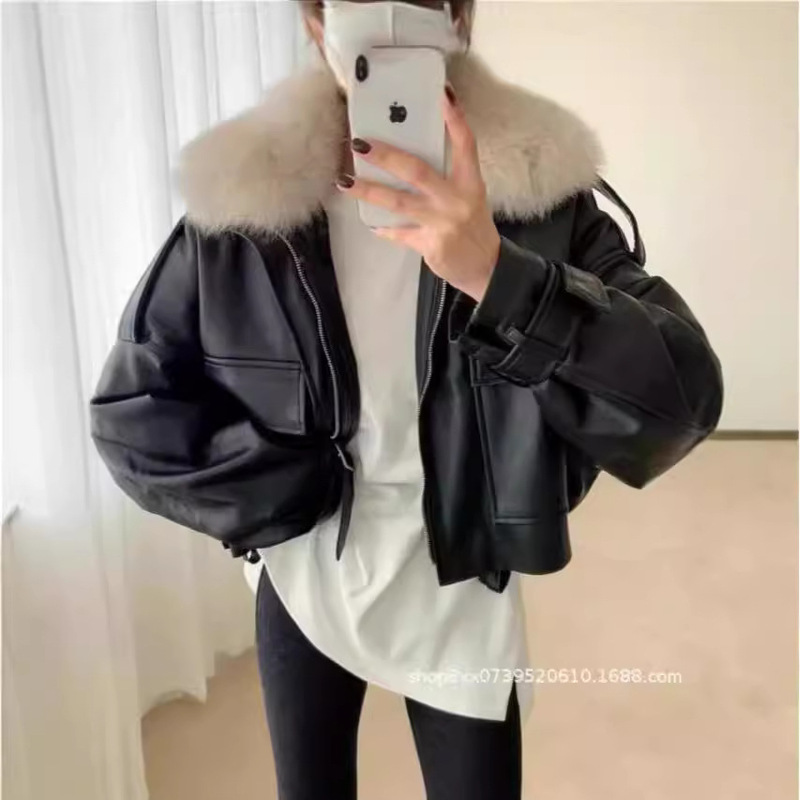 2025 Fleece-Lined Thickened Short Leather Jacket with Detachable Faux Fox Fur Collar, Leather and Fur Integrated Jacket for Women, Fashionable 2025 Fleece-Lined Thickened Short Leather Jacket with Detachable Faux Fox Fur Collar, Leather and Fur Integrated Jacket for Women, Fashionable