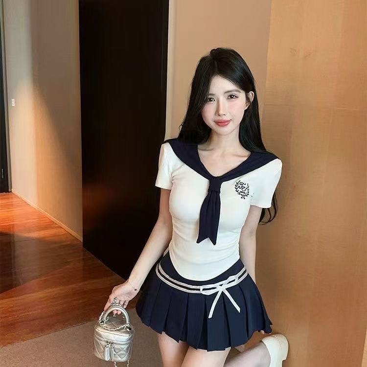 College Style Navy Collar Embroidered T-shirt suit Women's Summer High Waist Pleated Skirt Elegant Age-reducing Short-sleeved Top