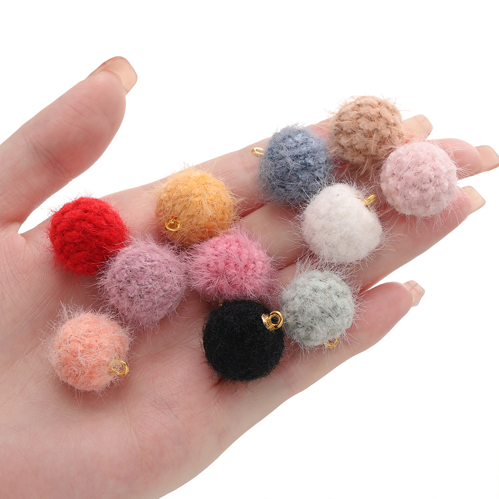 DIY 수제 보석 액세서리 가을과 겨울 모피 공 체리 볼 펜던트 플러시 펜던트 귀걸이 귀걸이 액세서리 도매