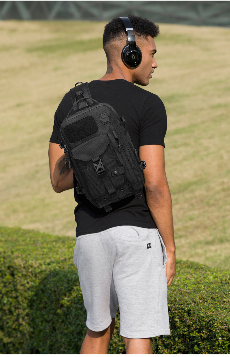 Taktesch Broschtbeutel fir Männer – Waasserdicht Crossbody-Broschtbeutel fir Outdoor-Sling fir Sport, Reesen a Multifunktionsgebrauch_voghion.com