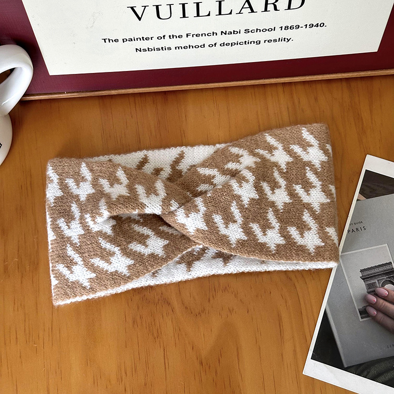 Diadema de punto para mujer 2024 otoño e invierno nuevo estilo retro pata de gallo lana de borde ancho todo fósforo moda cara diadema tocado