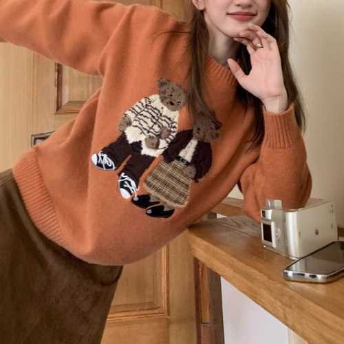 Retro Cartoon Bear Embroidered Crew Neck Knit Sweater for Women - Autumn New Arrival Loose Fit Sweater for Small Figures