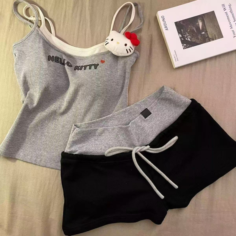 キティ猫偽ツーピースサスペンダーパジャマ女性の夏着用可能な胸パッドベストショーツホーム服セット|undefined