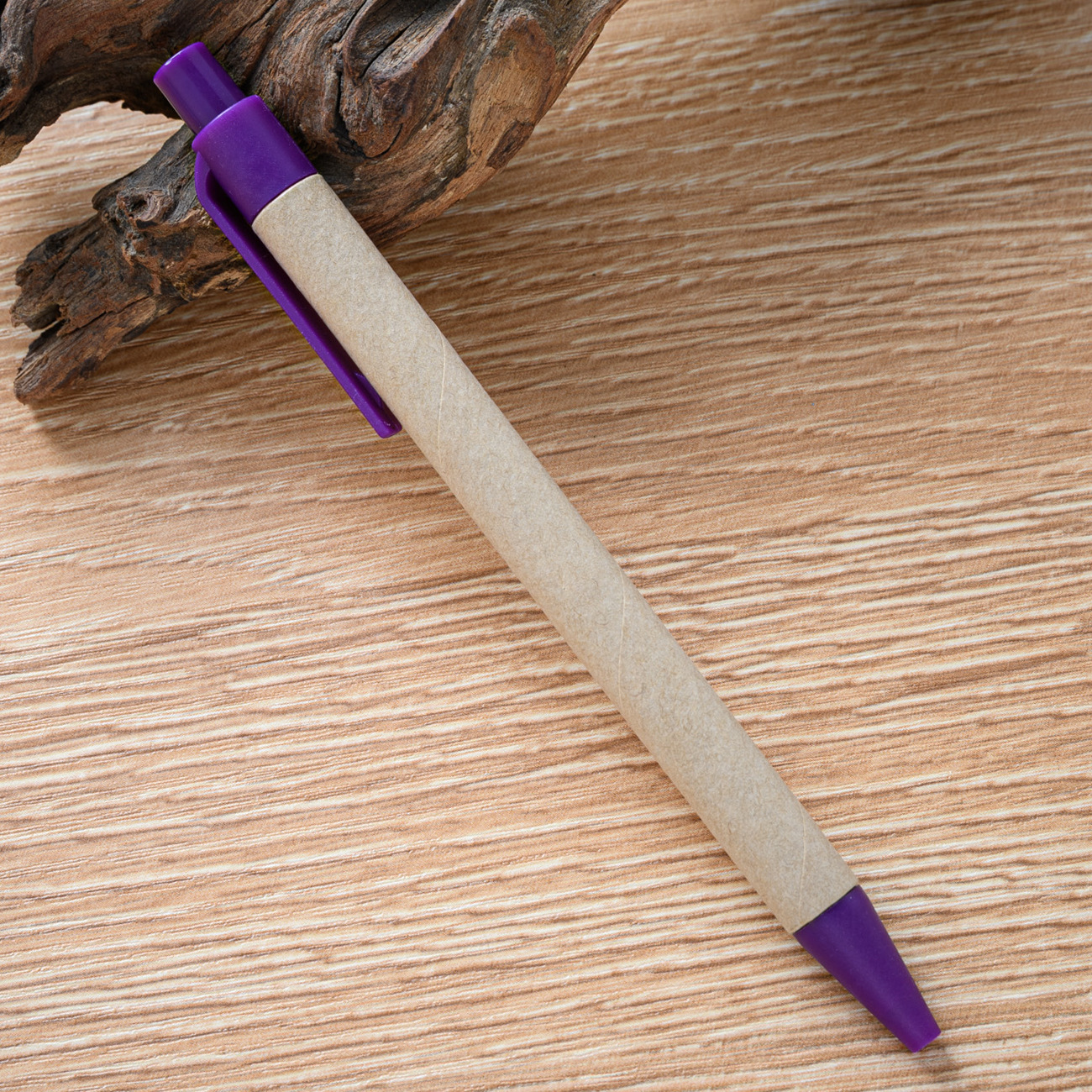 Presione bolígrafo de plástico de papel movible bolígrafo de regalo publicitario de papelería mayorista de estudiantes imprime logotipo de papel kraft bolígrafo de plástico