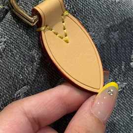 082607新款大容量轻奢时尚通勤丹宁牛仔女士手提包单肩包全套包装