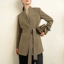 女式毛呢外套;休闲裤;女式羊绒外套