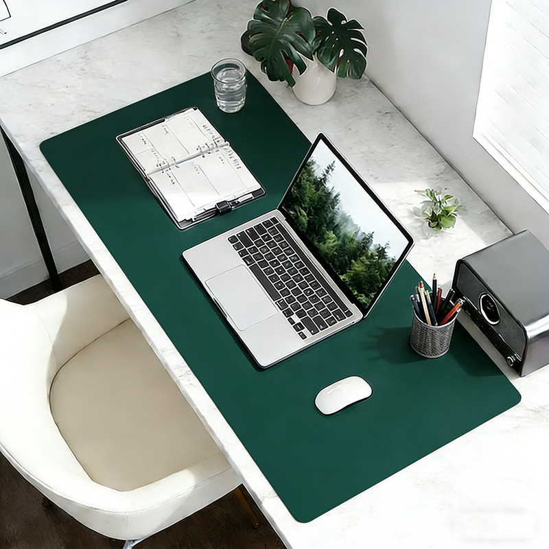 짙은 녹색 벨벳 바닥