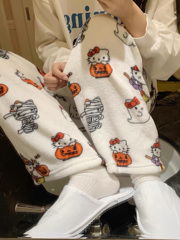 ハロウィンの散歩の曲がったズボンとベルベットのパジャマの女性の家のレジャー秋冬のゆるいフランネルのズボンの家のレジャーの外着|undefined