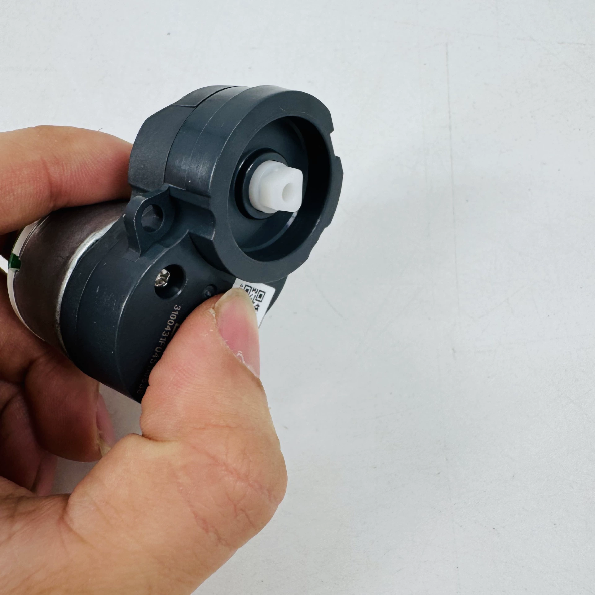 Оригинальные запчасти для роботов-пылесосов Roborock S5/S6/S7: боковая щетка, мотор-шестерня, ремонт мотора