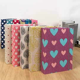 相册;同学录;水彩笔