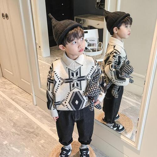 Boys 'pullover 2024 winter clothes New warm fashion handsome lapel baby knitted cardigan trend