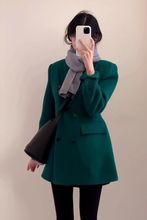 韩版宽松年轻通勤气质呢子外套女秋冬新款收腰双排扣西装毛呢大衣