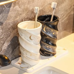 北欧陶磁器カップルうがいカップペアクリエイティブ歯ブラシカップうがいセット家庭用歯ブラシカップ