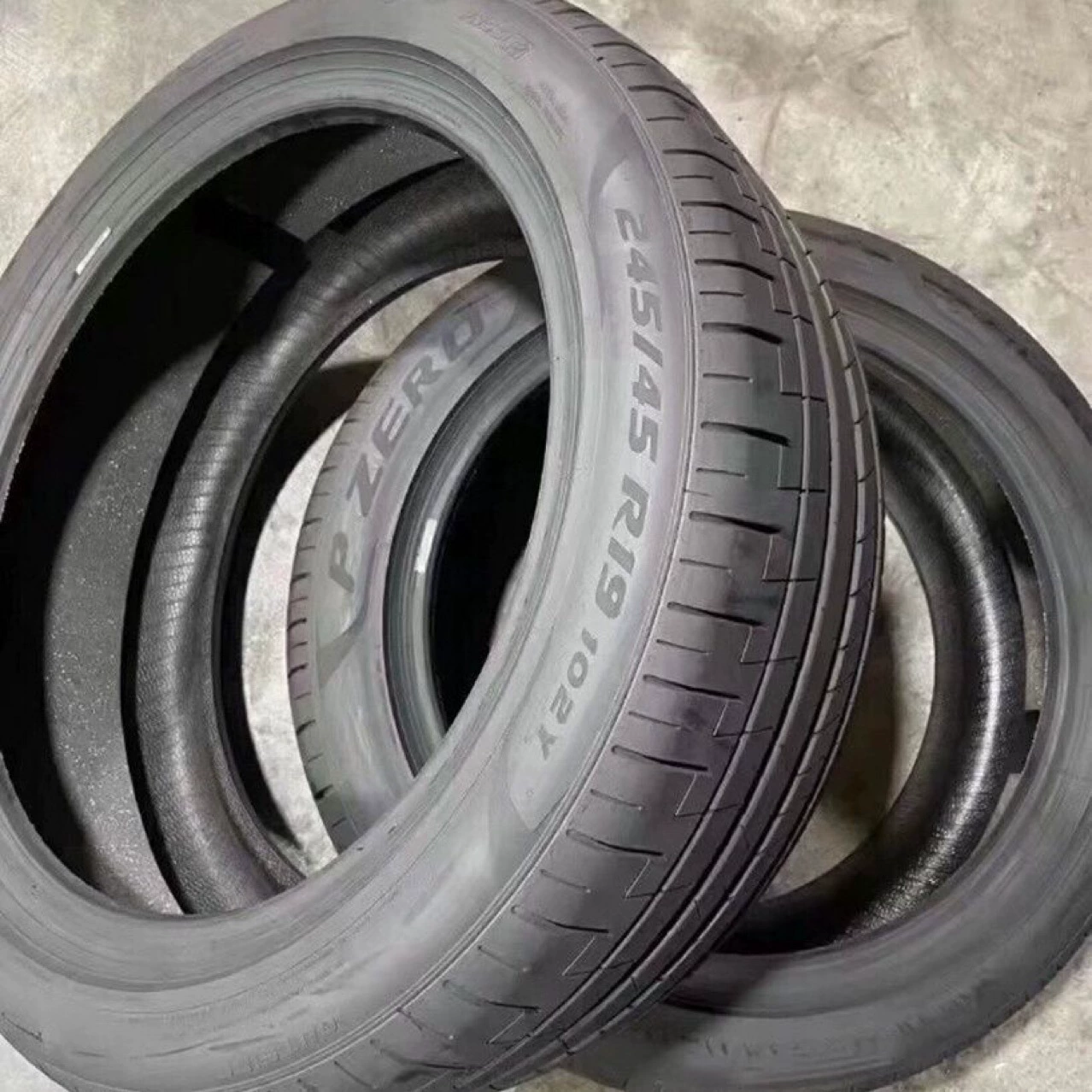 Подержанные шины Pirelli P Zero PZ4 245/45R19 AO NCS Silent Cotton оригинал Audi A6