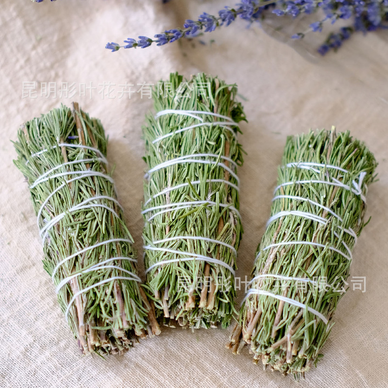 Rosemary Herbal Sticks for Aromatherapy, Natural Plant-Based Herbal Fragrance, Smoke Purification, Space Purification, Stress Relief Rosemary Herbal Sticks for Aromatherapy, Natural Plant-Based Herbal Fragrance, Smoke Purification, Space Purification, Stress Relief