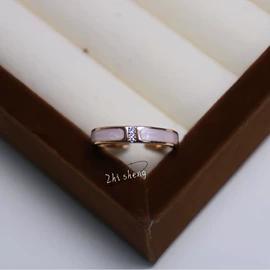 戒指;项链;手镯