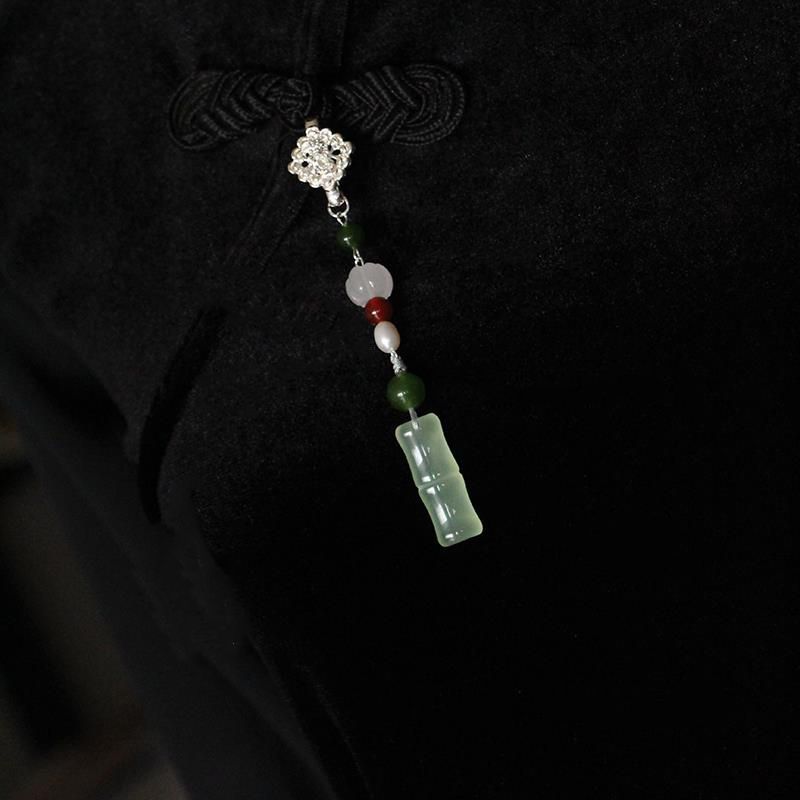 Bamboo newspaper safety hand-pressed Chinese cheongsam brooch pendant ancient style cheongsam Hanfu accessories Silver