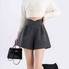 小香风亮片毛呢短裤冬天配靴子女款百搭外穿显瘦a字阔腿靴裤2025