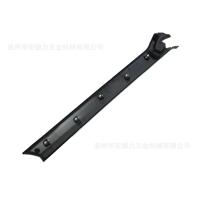 A-Pillar Windshield Trim Strip – Şüşə kənarı xromları/moldingləri