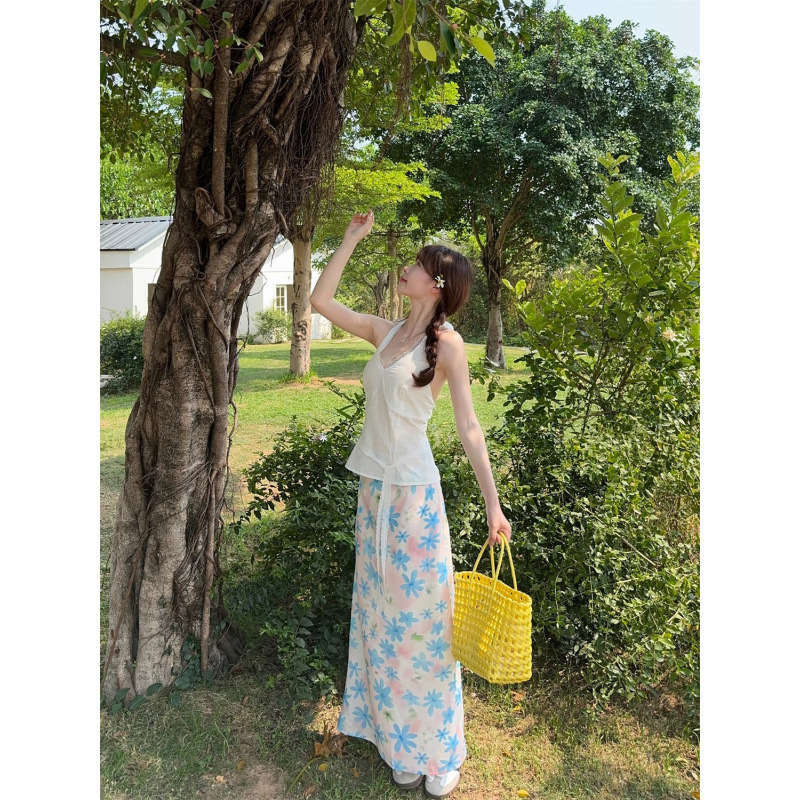 海边度假穿搭套装甜辣妹蕾丝挂脖吊带上衣女夏季碎花半身裙两件套|undefined