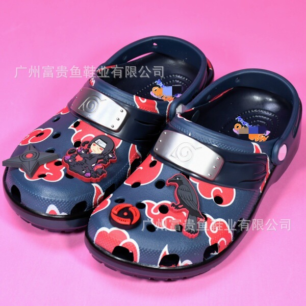 Summer breathable Crocs-style slippers