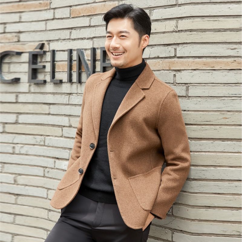 다크 브라운