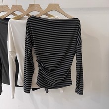 2025早秋新款韩版时尚一字领条纹薄款长袖T恤女打底衫小衫上衣潮