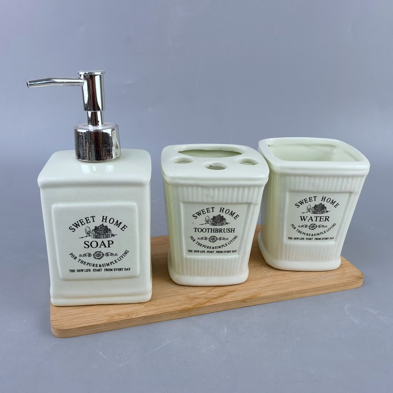 Baño de cerámica simple juego de 4 piezas de artículos de tocador y baño