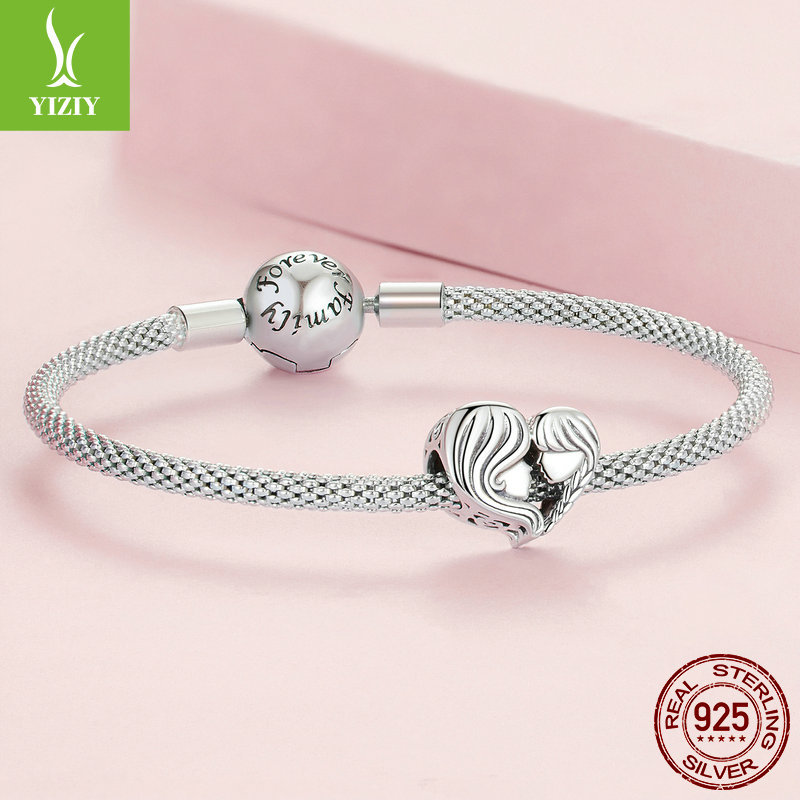 Elegant charm bracelet